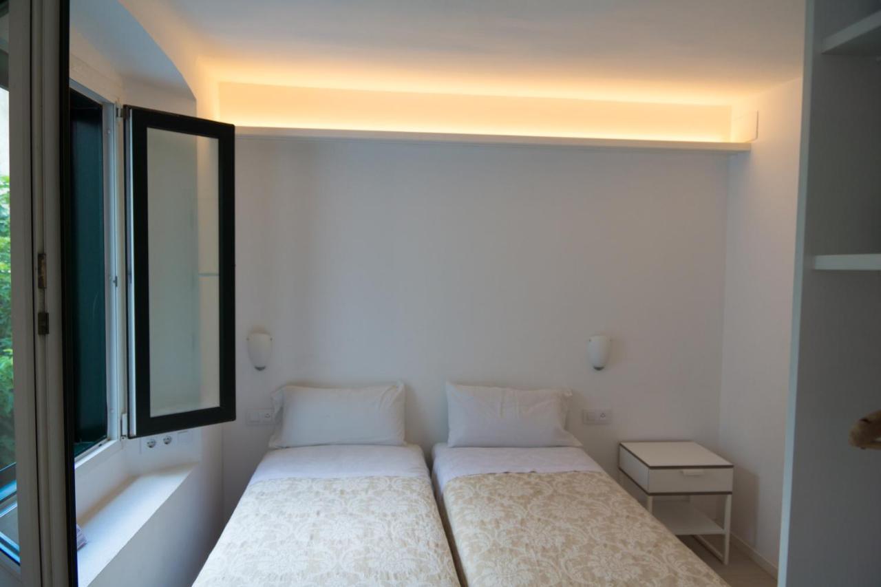 Hostal Marina קדאקז מראה חיצוני תמונה