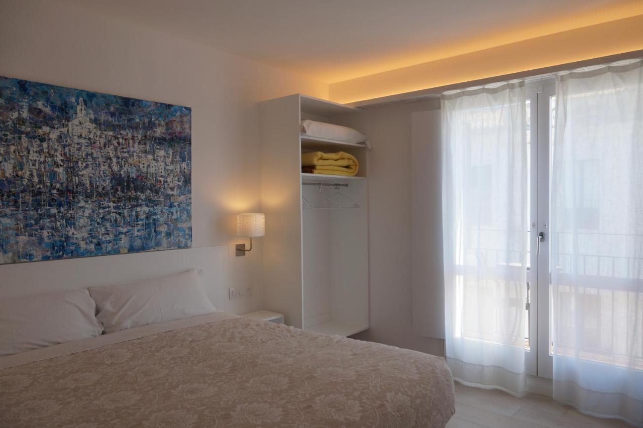 Hostal Marina קדאקז מראה חיצוני תמונה