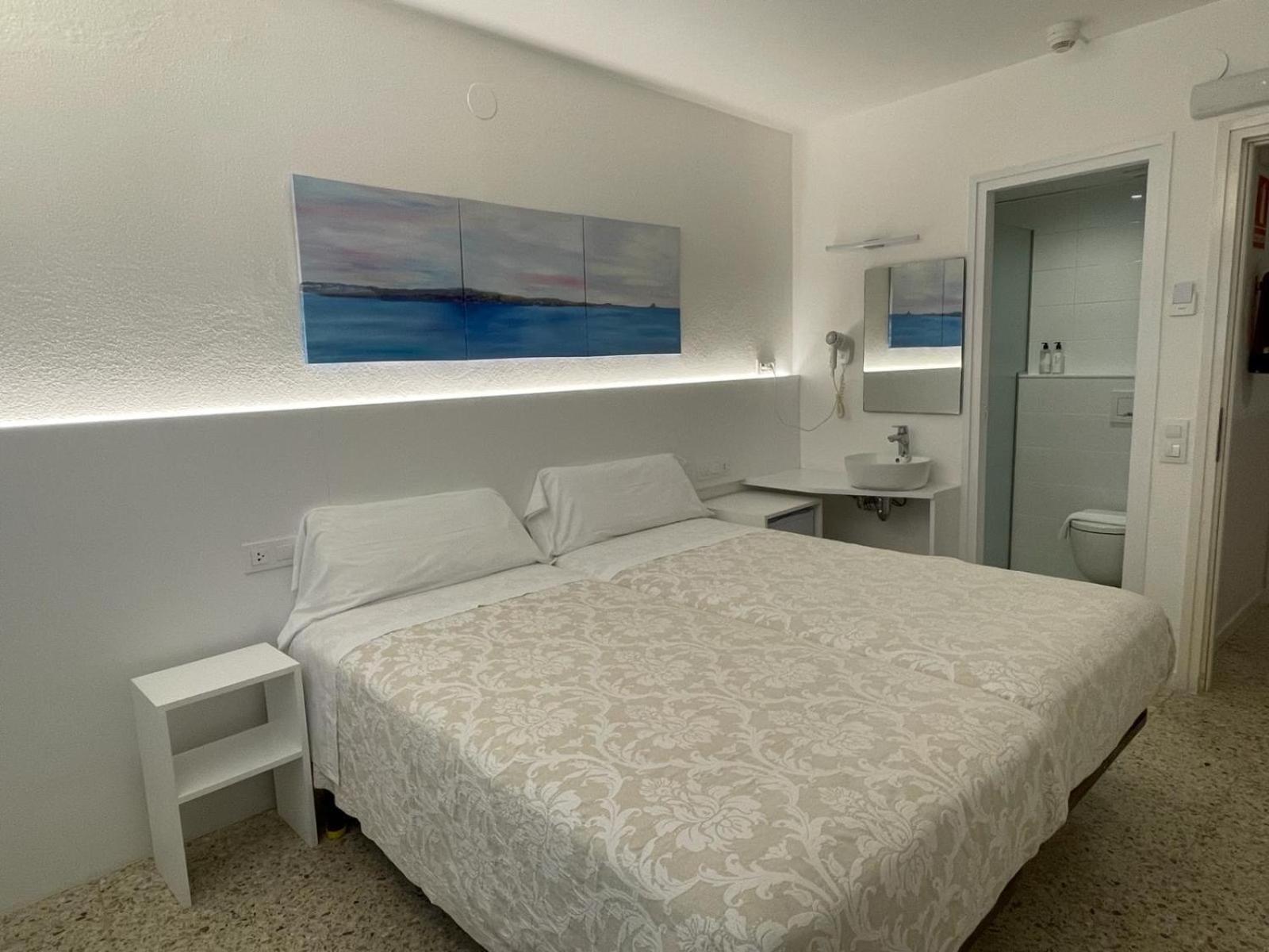 Hostal Marina קדאקז מראה חיצוני תמונה