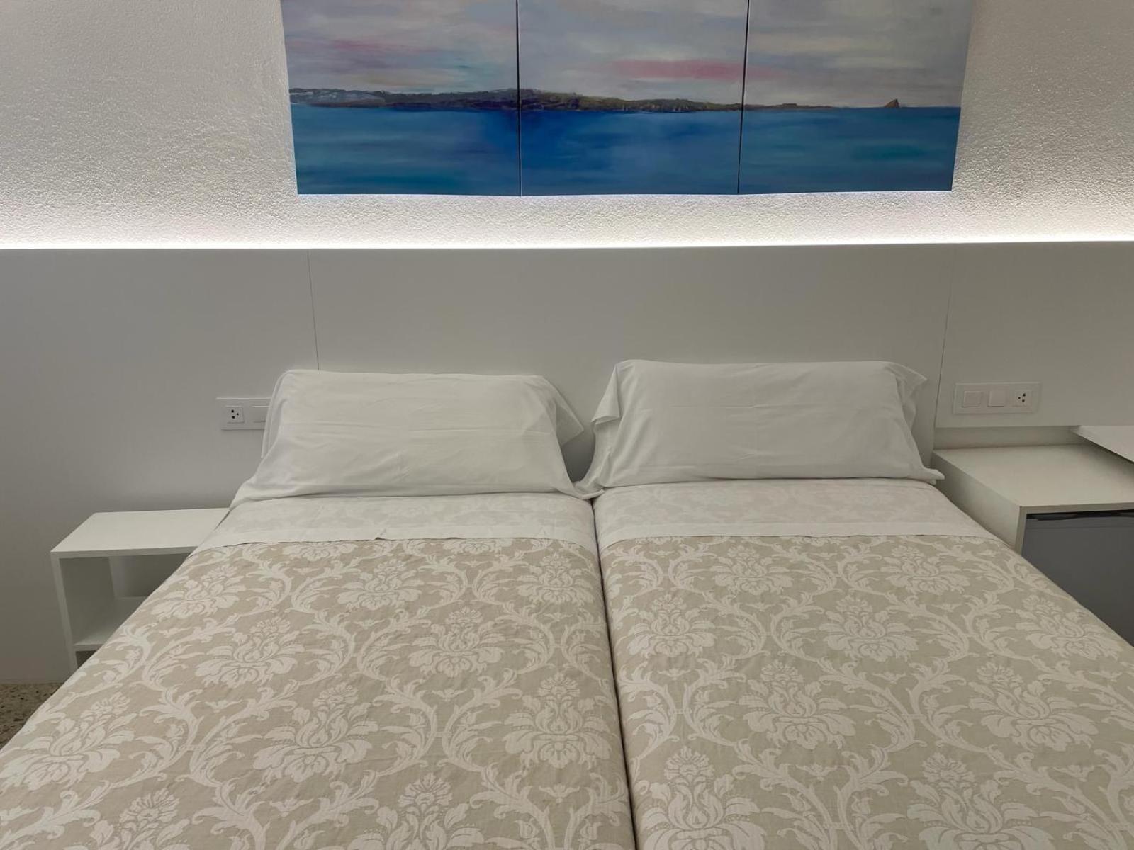 Hostal Marina קדאקז מראה חיצוני תמונה