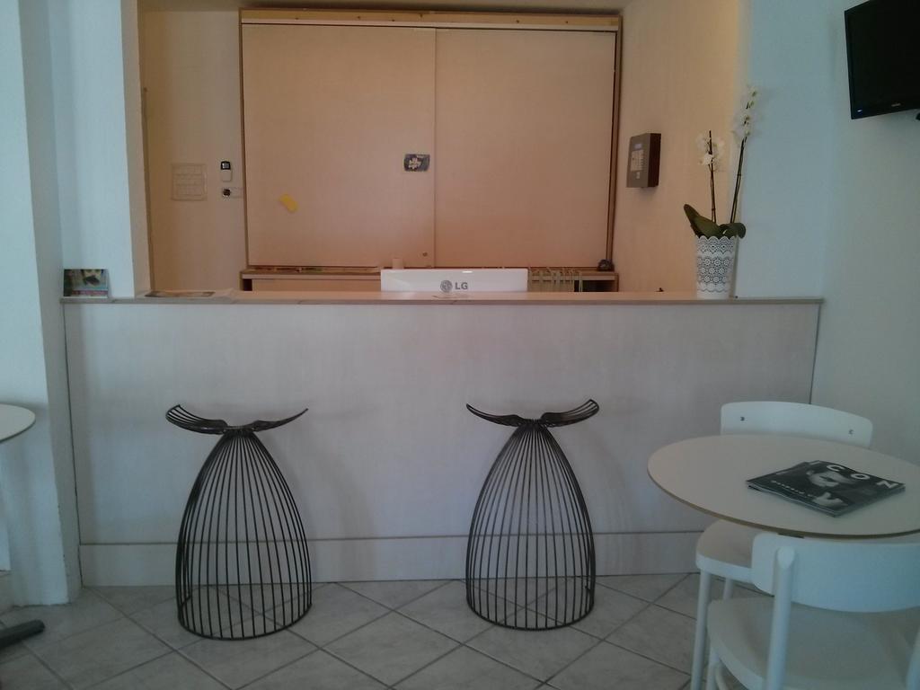 Hostal Marina קדאקז מראה חיצוני תמונה