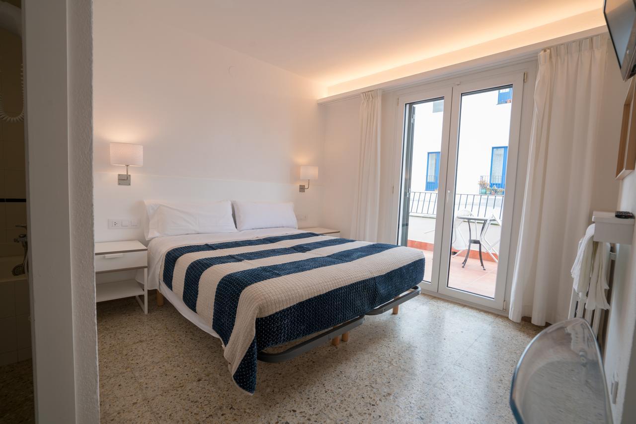 Hostal Marina קדאקז מראה חיצוני תמונה