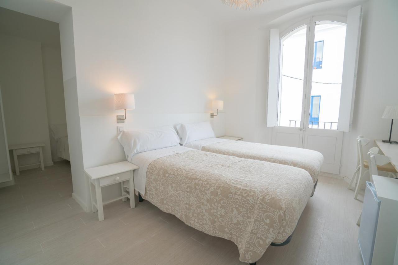 Hostal Marina קדאקז מראה חיצוני תמונה
