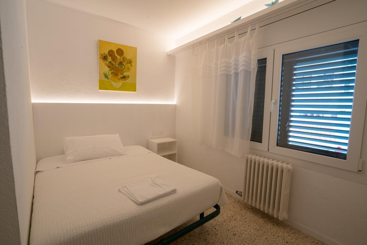 Hostal Marina קדאקז מראה חיצוני תמונה